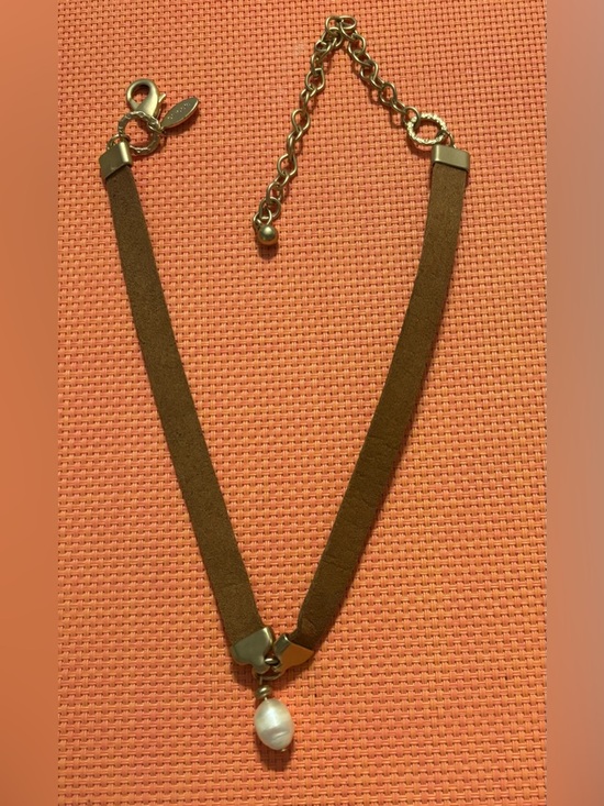 Jewelry - CHICOS Suede Choker Necklace with Pearl Drop - Brown & Gold